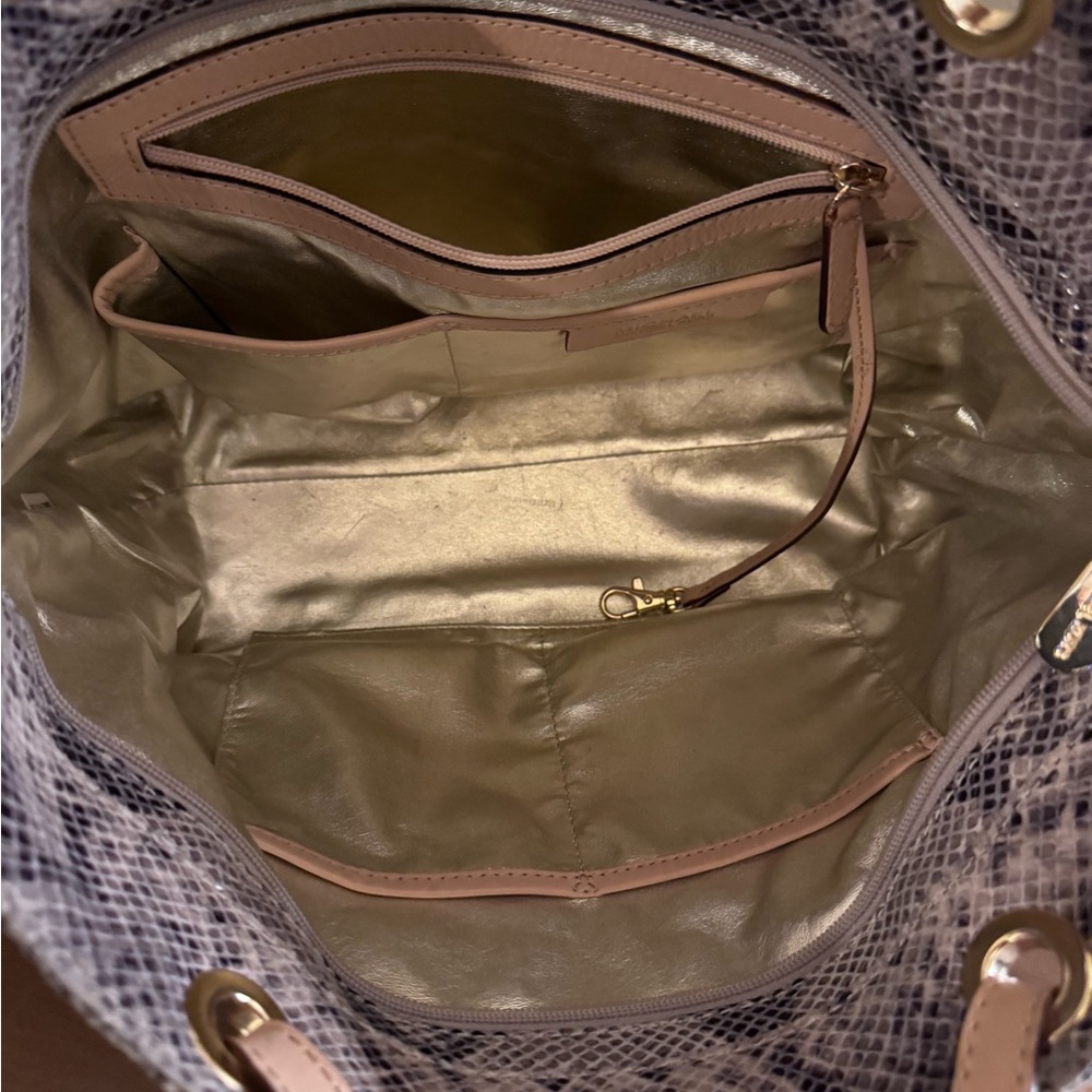 **SALE**Michael Kors Snake Print Tote Bag - Picture 6 of 16